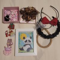 Cerchietti e mollettine. 