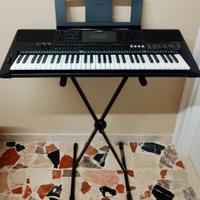 Tastiera Yamaha PSR-E453