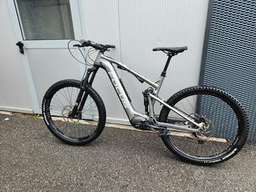 Ebike Focus biammortizzata con sella telescopica