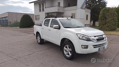Isuzu D-MAX PICK-UP