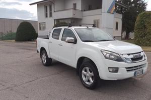 Isuzu D-MAX PICK-UP