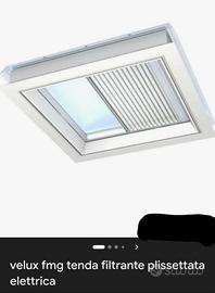 Tenda per Velux a tetto con telecomando
