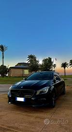 Mercedes Benz Cla c117 Total Black