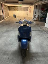 Vespa GTS 200