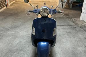 Vespa GTS 200
