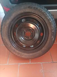  Pneumatico mai usato per Ford EcoSport 