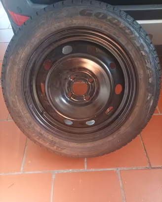  Pneumatico mai usato per Ford EcoSport 