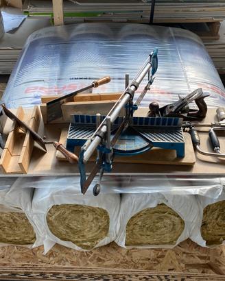 Attrezzi falegname manuali