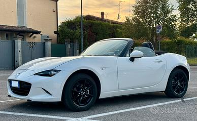 Mazda MX-5 1.5 Skyactiv-G Exclusive Line Soft Top