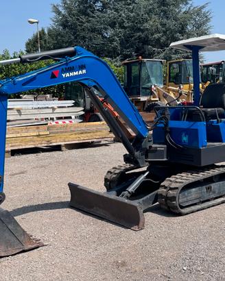 MINIESCAVATORE YANMAR B 27