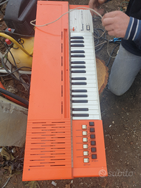 Pianola e altalena chicco