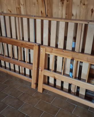Letto in legno una piazza con materasso singolo