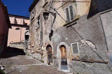 CASA INDIPENDENTE A SCURCOLA MARSICANA