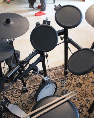 BATTERIA ELETTRONICA ROLAND MODELLO V-DRUMS TD-17