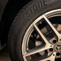 4 Gomme invernali bridgestone 235-55-19 105v