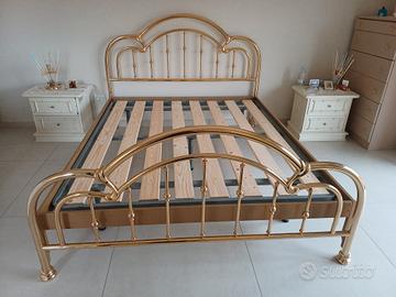 Struttura letto di ottone 