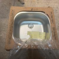 Lavandino a una vasca nuovo