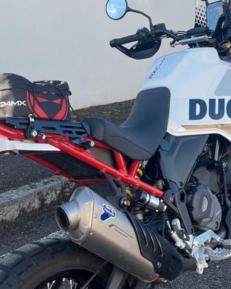 desertx Ducati porta pacchi post.