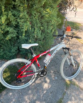 MTB Ghost bianca e rossa 26’’ - mountain bike