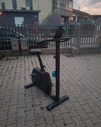 bici statica 150€