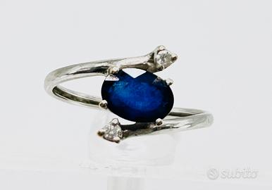Anello zaffiro blu e diamanti naturali