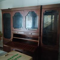 Libreria con scrittoio