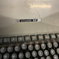 Arredamento vintage olivetti 82