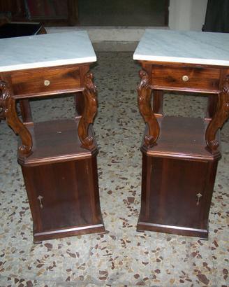 COPPIA DI COMODINI IN NOCE EPOCA 900 BUONE CONDIZI
