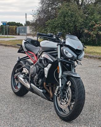 Triumph Street Triple 765 RS - 2022