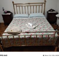 letto dorato matrimoniale di marca