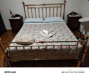 letto dorato matrimoniale di marca