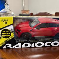 Lamborghini Urus radiocomandata 1:18