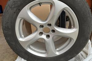Gomme invernali +cerchi Alfa Romeo Stelvio da 18