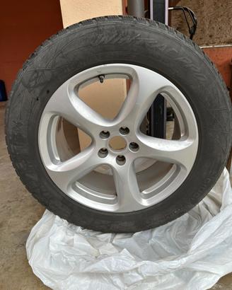 Gomme invernali +cerchi Alfa Romeo Stelvio da 18