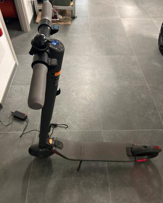 Monopattino Segway Ninebot ES2