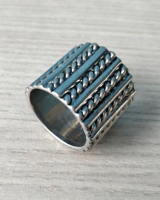 Anello a fascia color argento