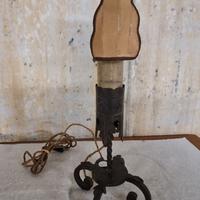 Lampada da tavolo ferro battuto stile medievale