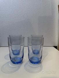 Bicchieri azzurri