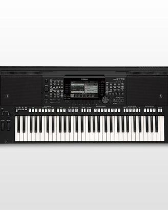 Yamaha PSR 775