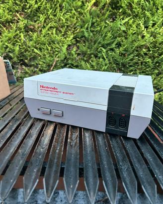 Console Nintendo NES Mattel Version ITA 1985 + con