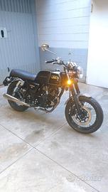 moto 125 mash black seven pari a nuovo 