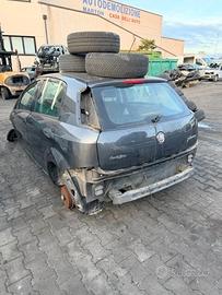 Ricambi Fiat Grande Punto 1.2 5P Anno 2009 Codice 