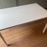 Tavolo Melltorp Ikea