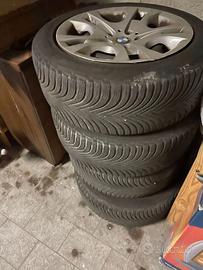 4 cerchi originali BMW con gomme invernali
