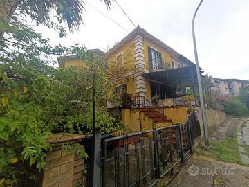 Casa semi indipendente