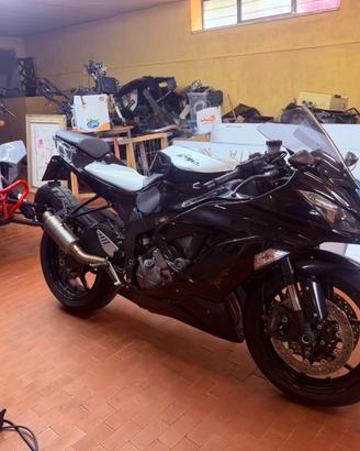 Kawasaki ninja zx6r