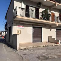 Locale commerciale a quarto