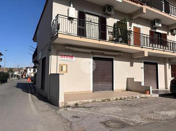 Locale commerciale a quarto