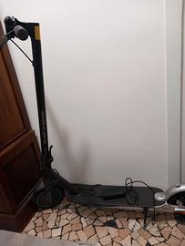 Xiaomi Mi Electric Scooter Pro 2 Mercedes-AMG Petr