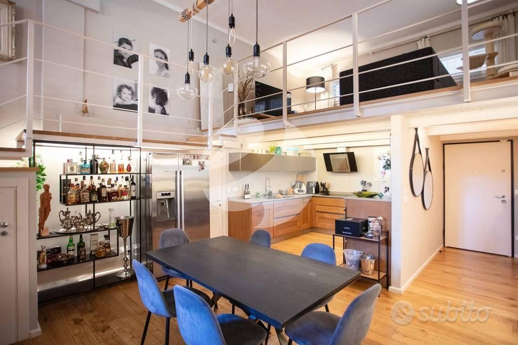 Appartamento di 143 m² con più di 5 locali a Bolog - Altro
